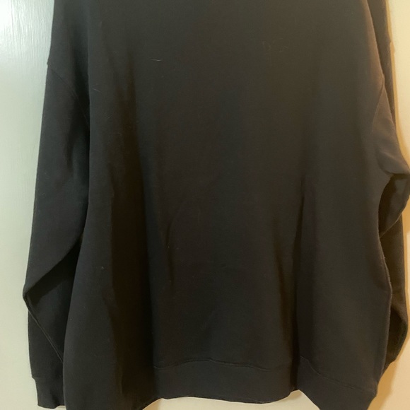 H & M black sweatshirt, size L with sequin appliqué - Picture 2 of 3